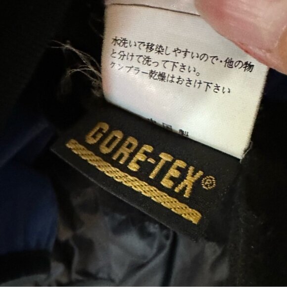 Vintage Marmot Gore-Tex Skiing Snowboard Jacket Womens - Picture 16 of 16